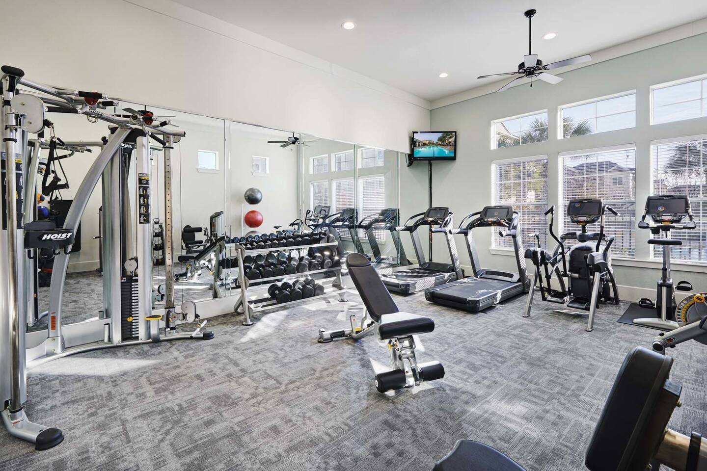 , an Airbnb-friendly apartment in Spring, TX