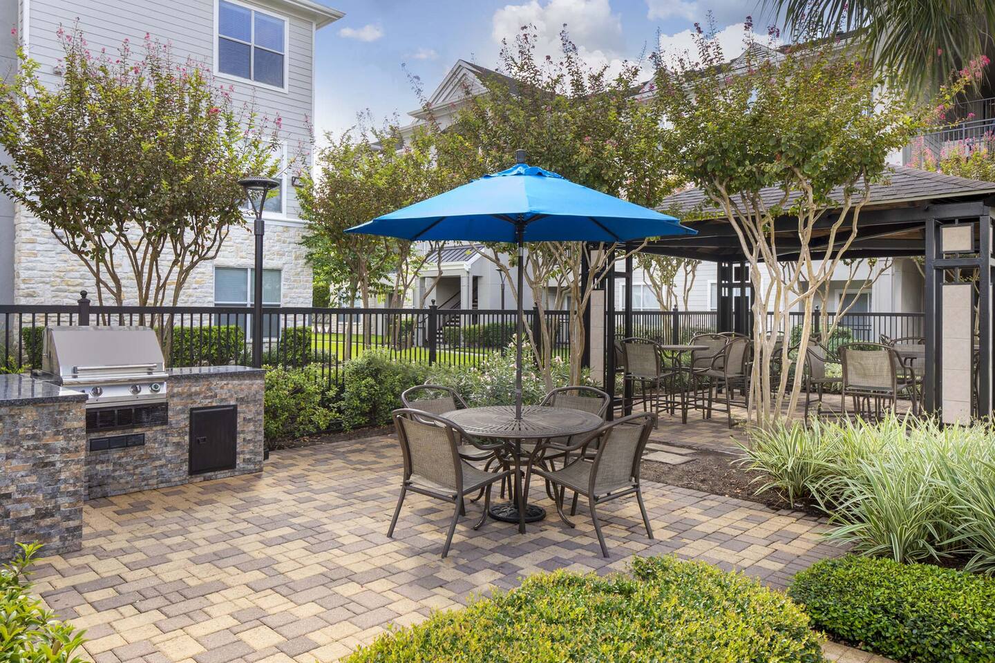 , an Airbnb-friendly apartment in Spring, TX
