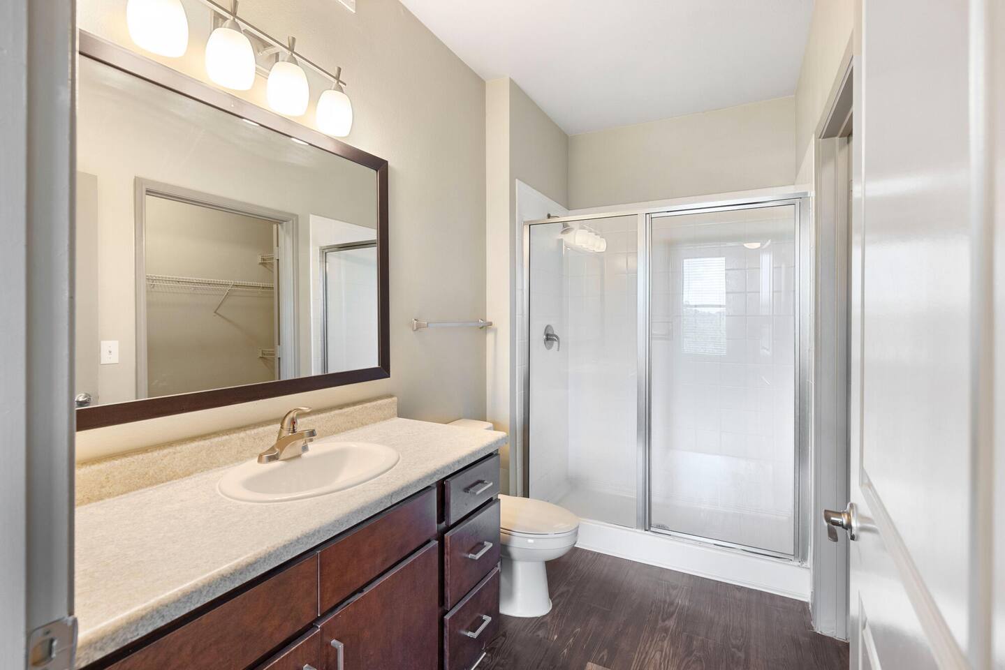 , an Airbnb-friendly apartment in Richmond, TX
