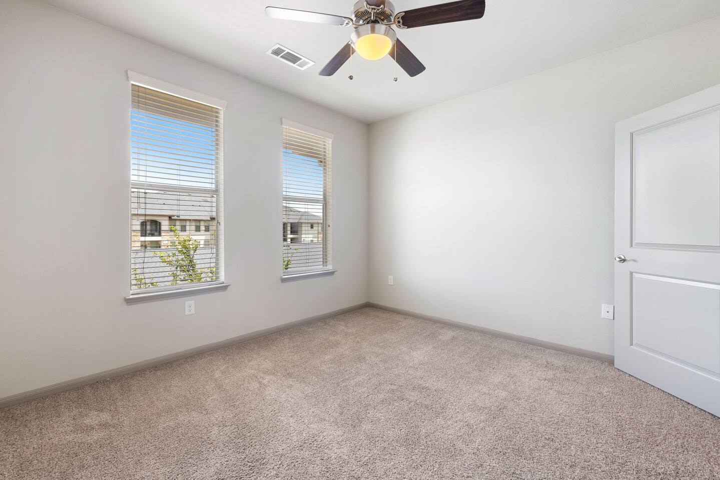 , an Airbnb-friendly apartment in Richmond, TX