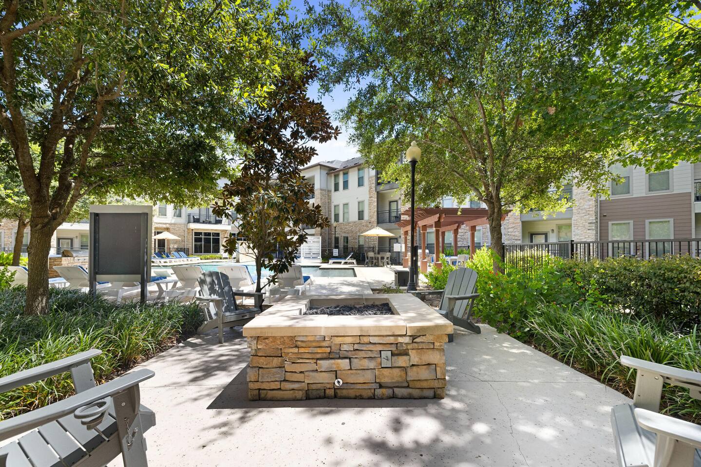 , an Airbnb-friendly apartment in Richmond, TX