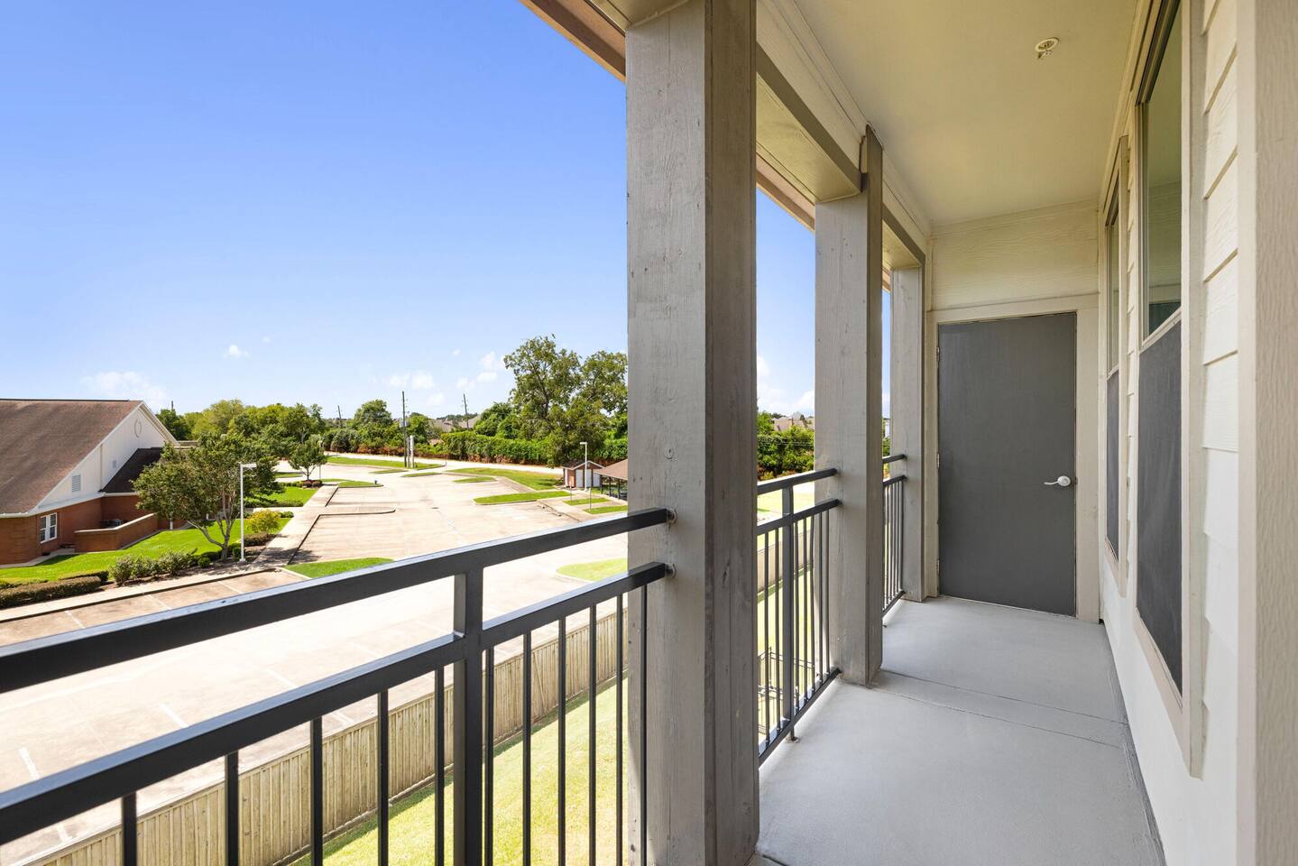 , an Airbnb-friendly apartment in Richmond, TX