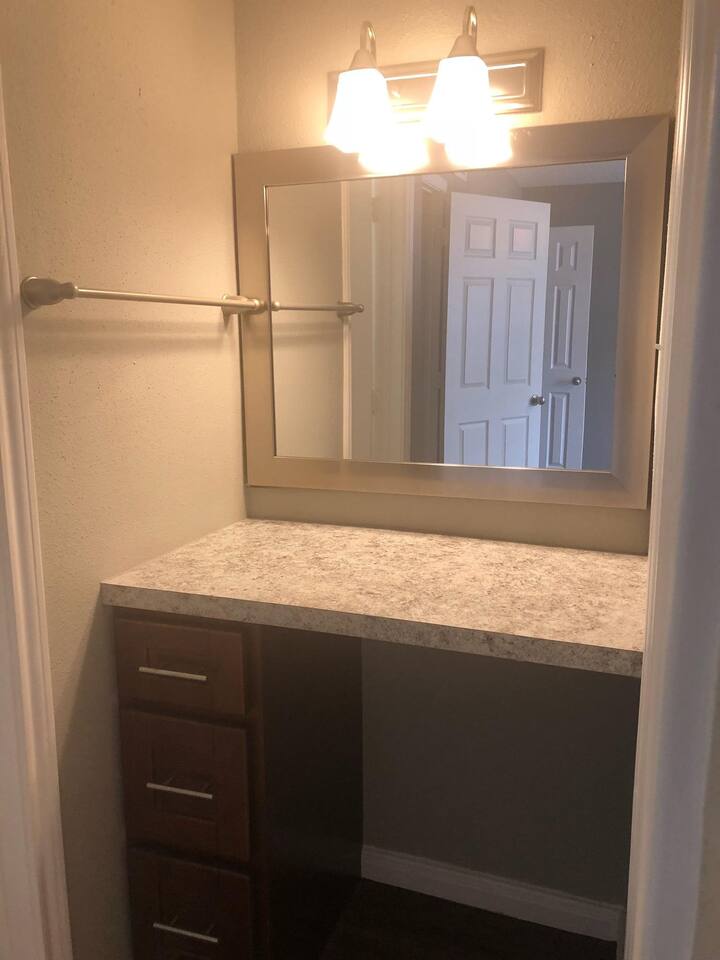 , an Airbnb-friendly apartment in Houston, TX