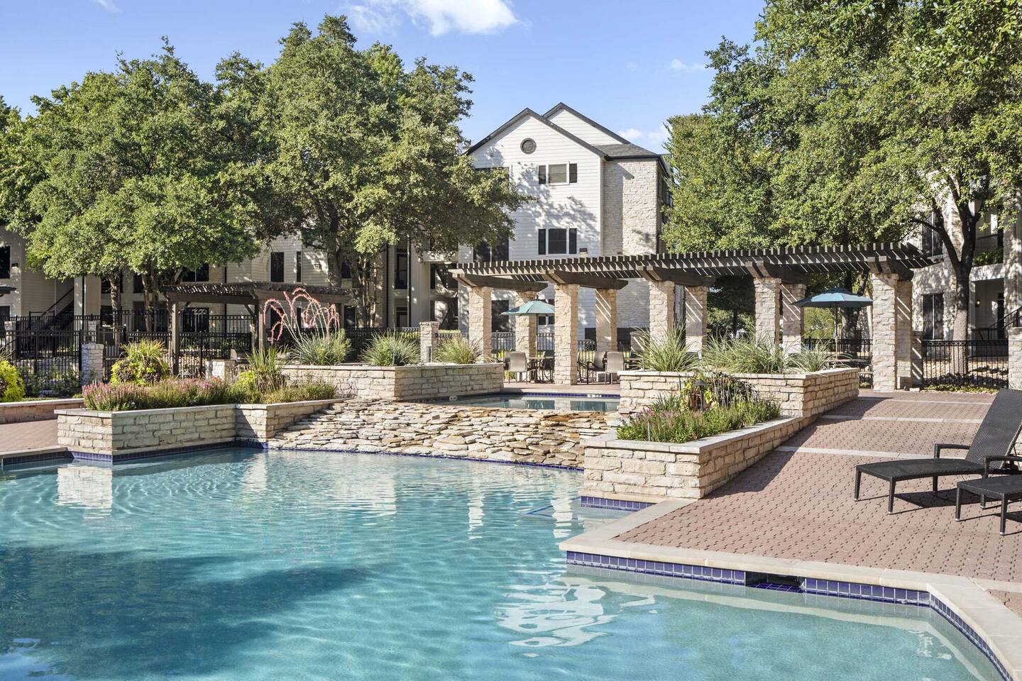 Exterior of Camden Huntingdon, an Airbnb-friendly apartment in Austin, TX