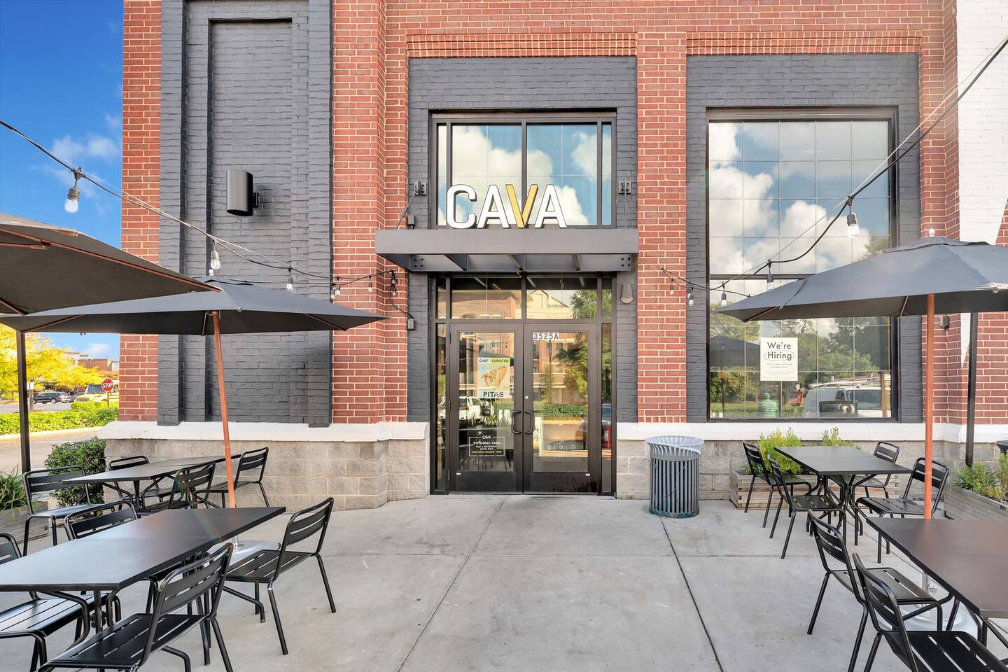 , an Airbnb-friendly apartment in Arlington, VA