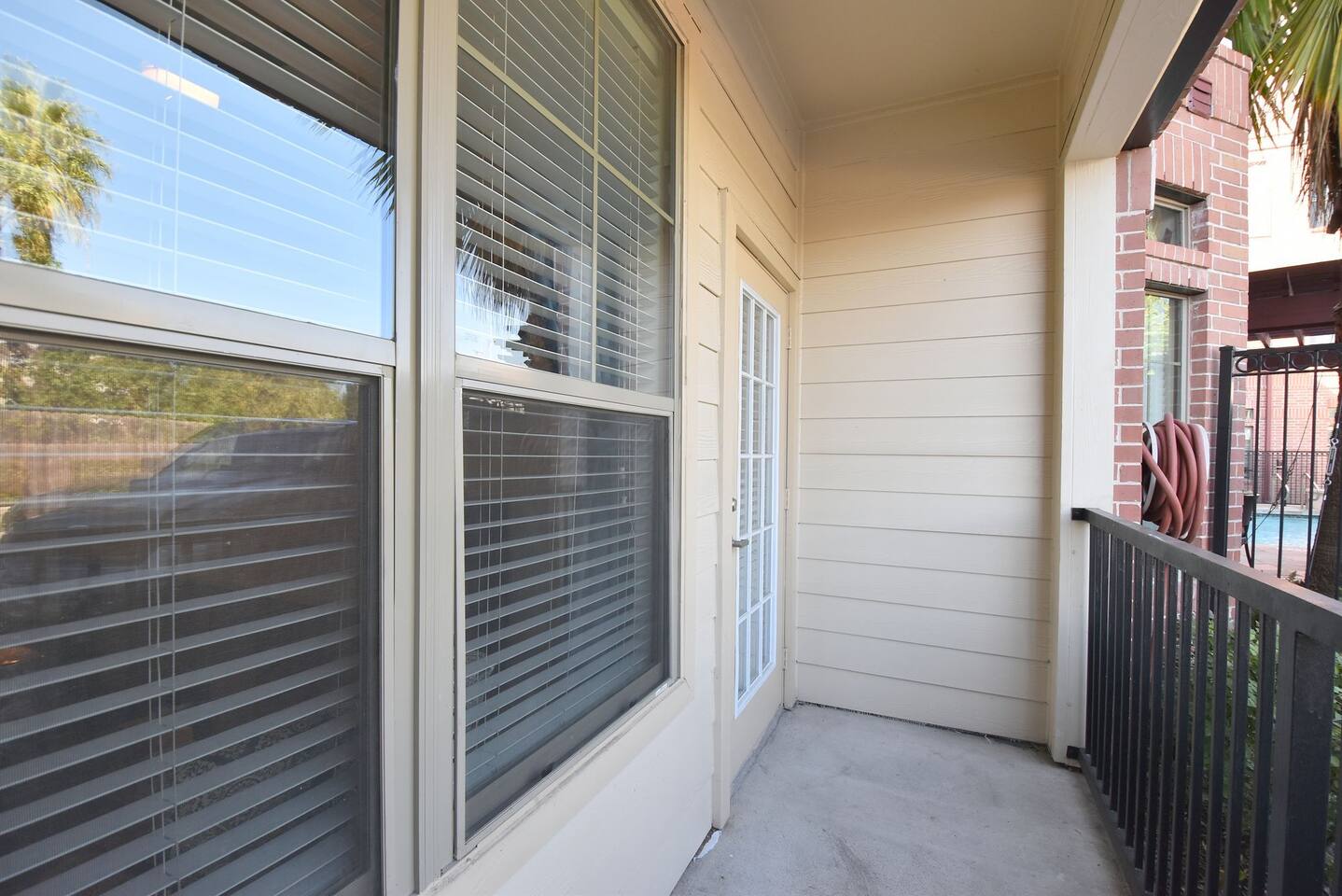 , an Airbnb-friendly apartment in Houston, TX