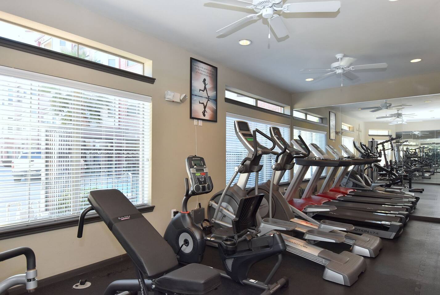 , an Airbnb-friendly apartment in Houston, TX