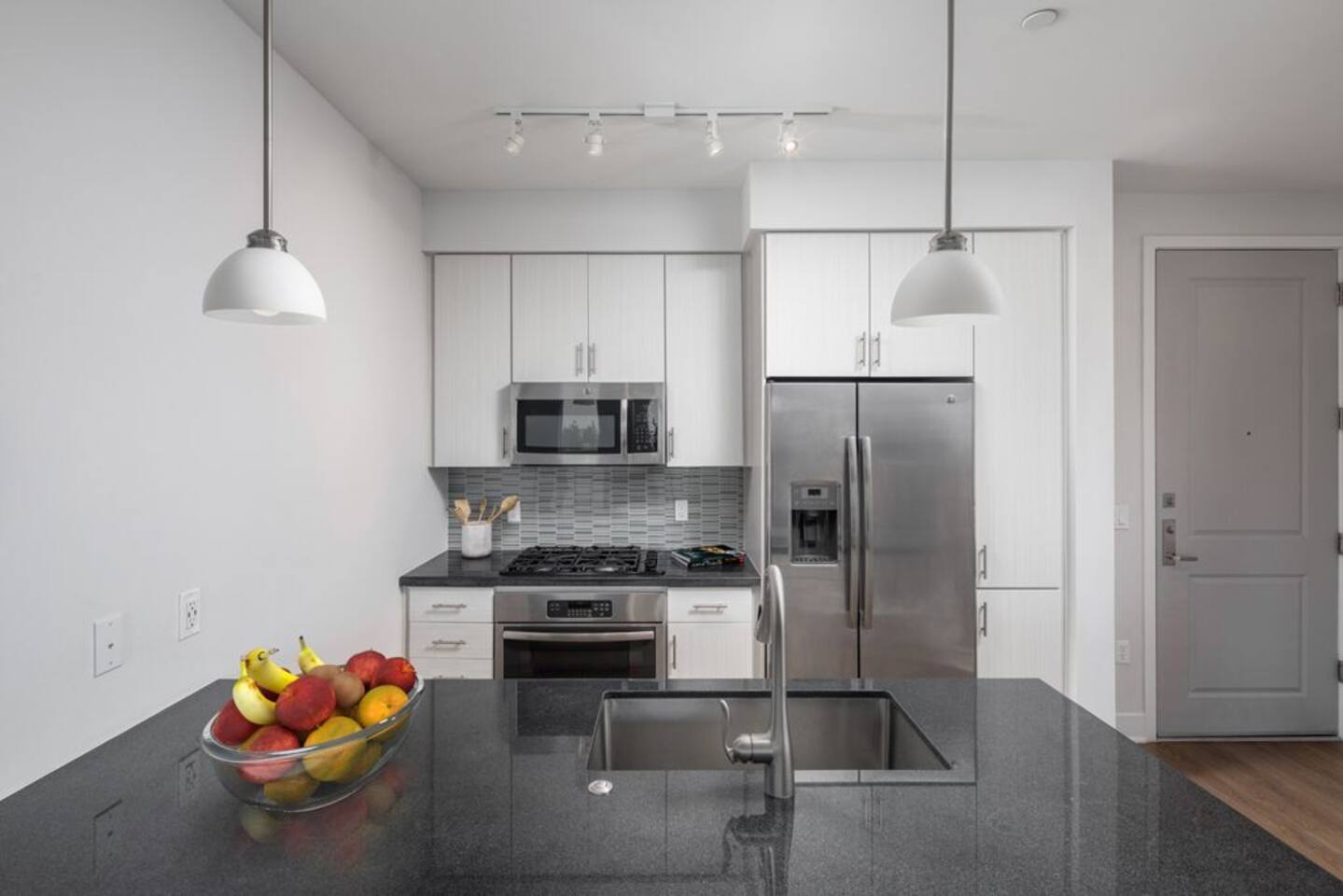 , an Airbnb-friendly apartment in Scottsdale, AZ
