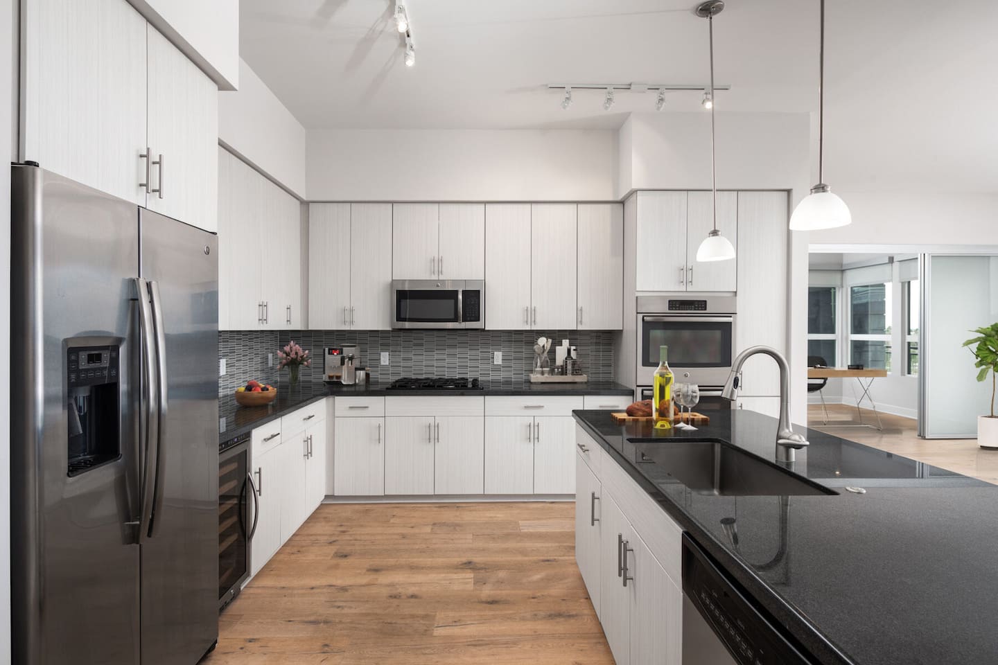 , an Airbnb-friendly apartment in Scottsdale, AZ