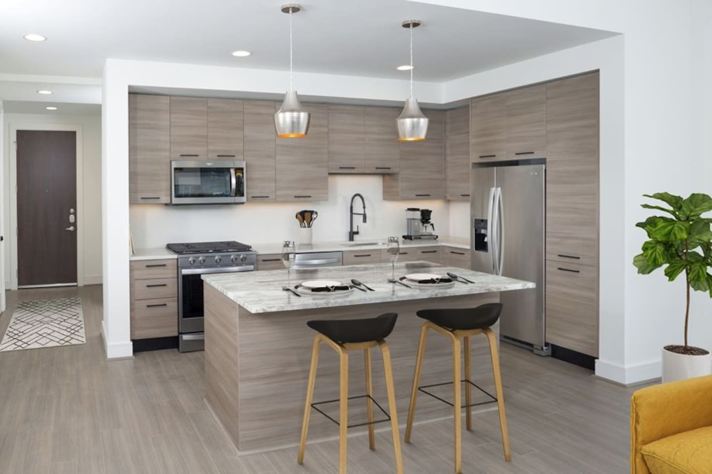 , an Airbnb-friendly apartment in Houston, TX