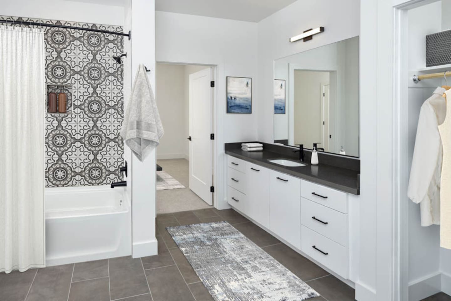 , an Airbnb-friendly apartment in San Diego, CA