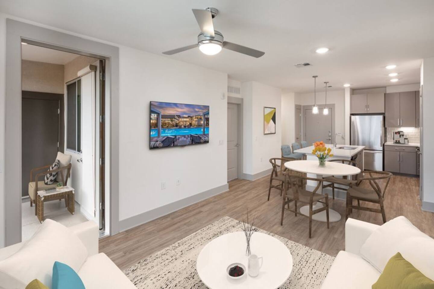 , an Airbnb-friendly apartment in Phoenix, AZ