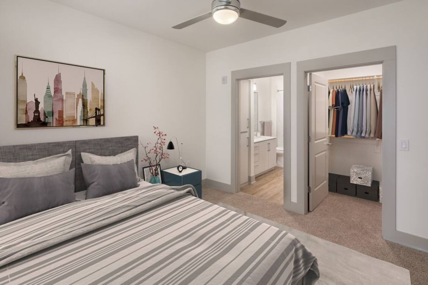 , an Airbnb-friendly apartment in Phoenix, AZ