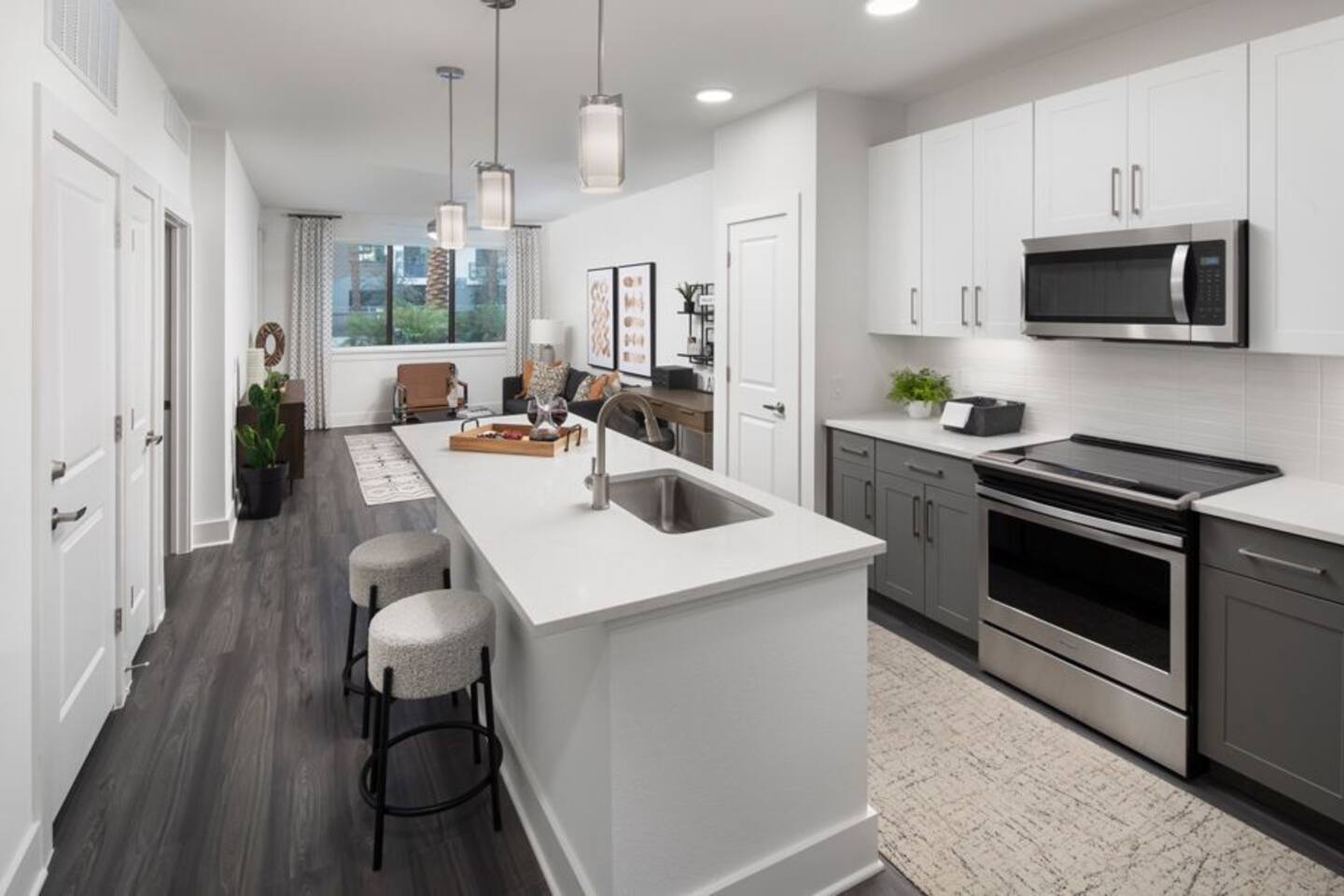 , an Airbnb-friendly apartment in Phoenix, AZ
