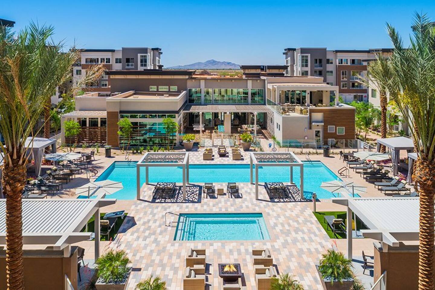 , an Airbnb-friendly apartment in Phoenix, AZ