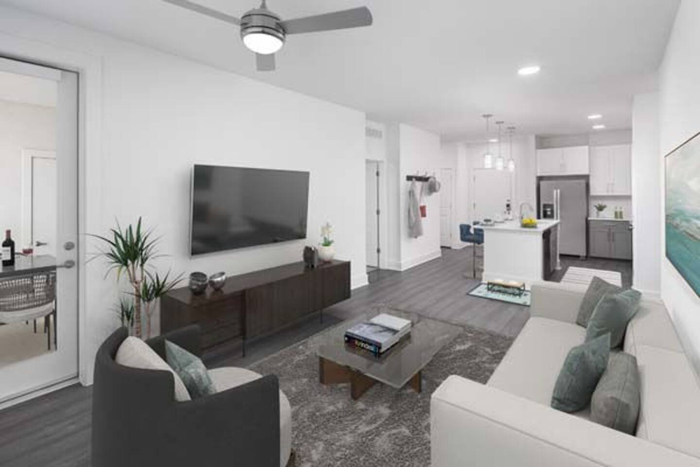 , an Airbnb-friendly apartment in Phoenix, AZ