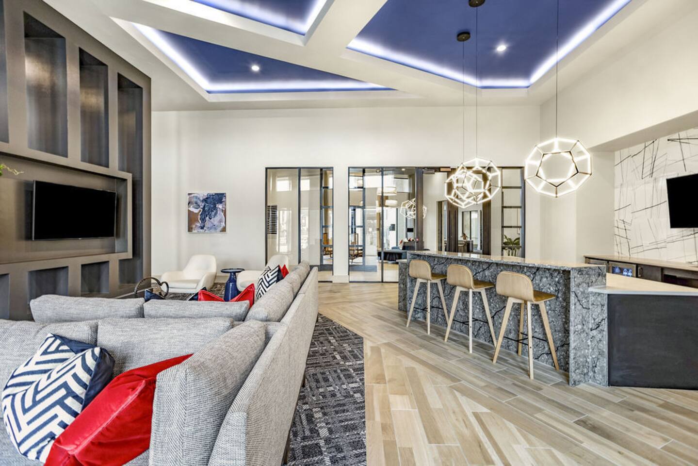 , an Airbnb-friendly apartment in Houston, TX
