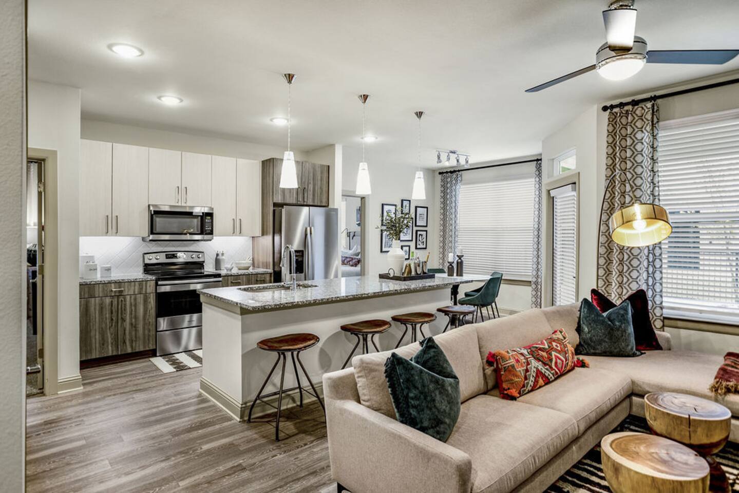 , an Airbnb-friendly apartment in Houston, TX
