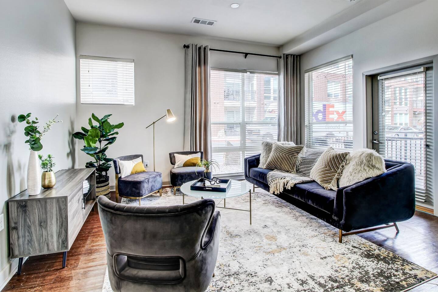 , an Airbnb-friendly apartment in Denver, CO