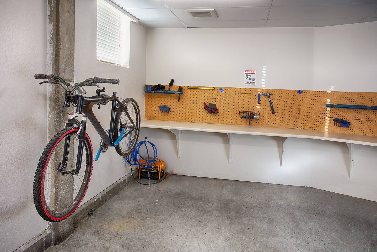, an Airbnb-friendly apartment in Denver, CO