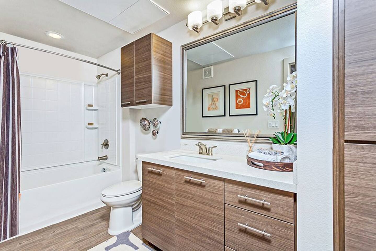 , an Airbnb-friendly apartment in Tempe, AZ