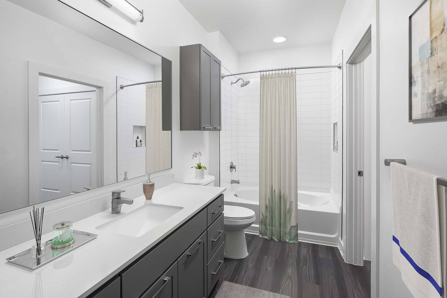 , an Airbnb-friendly apartment in Tempe, AZ