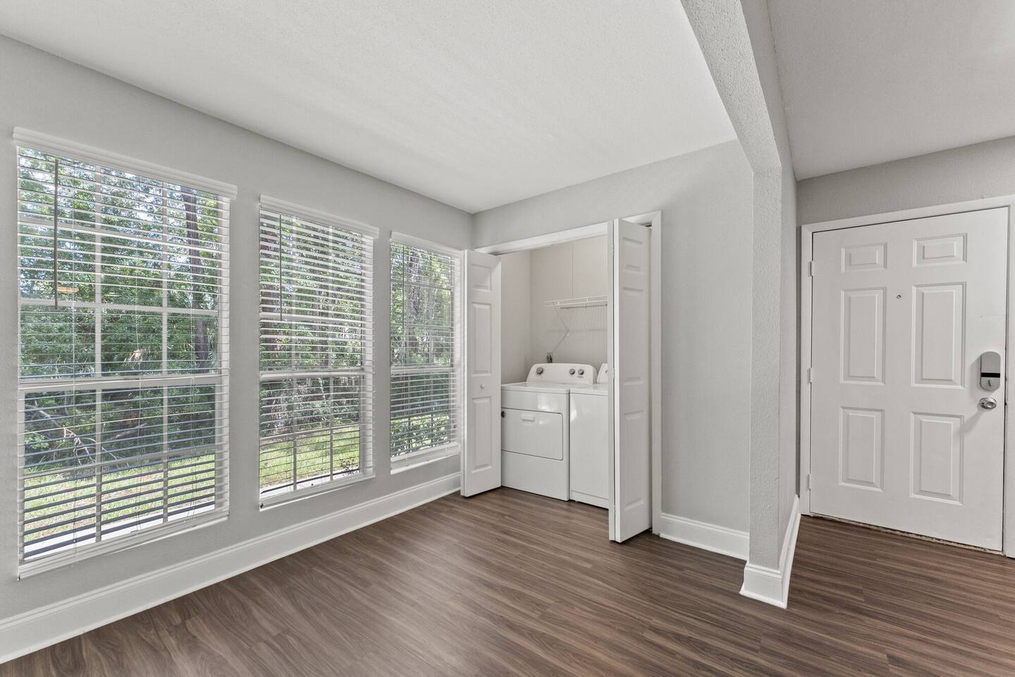 , an Airbnb-friendly apartment in Jacksonville, FL