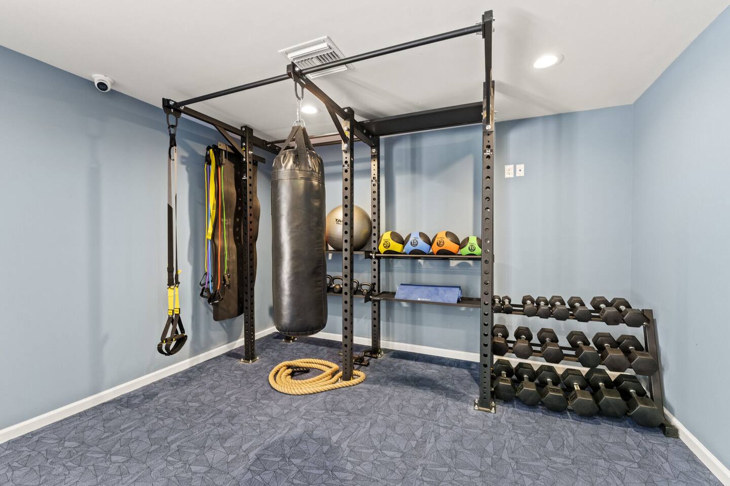 , an Airbnb-friendly apartment in Jacksonville, FL