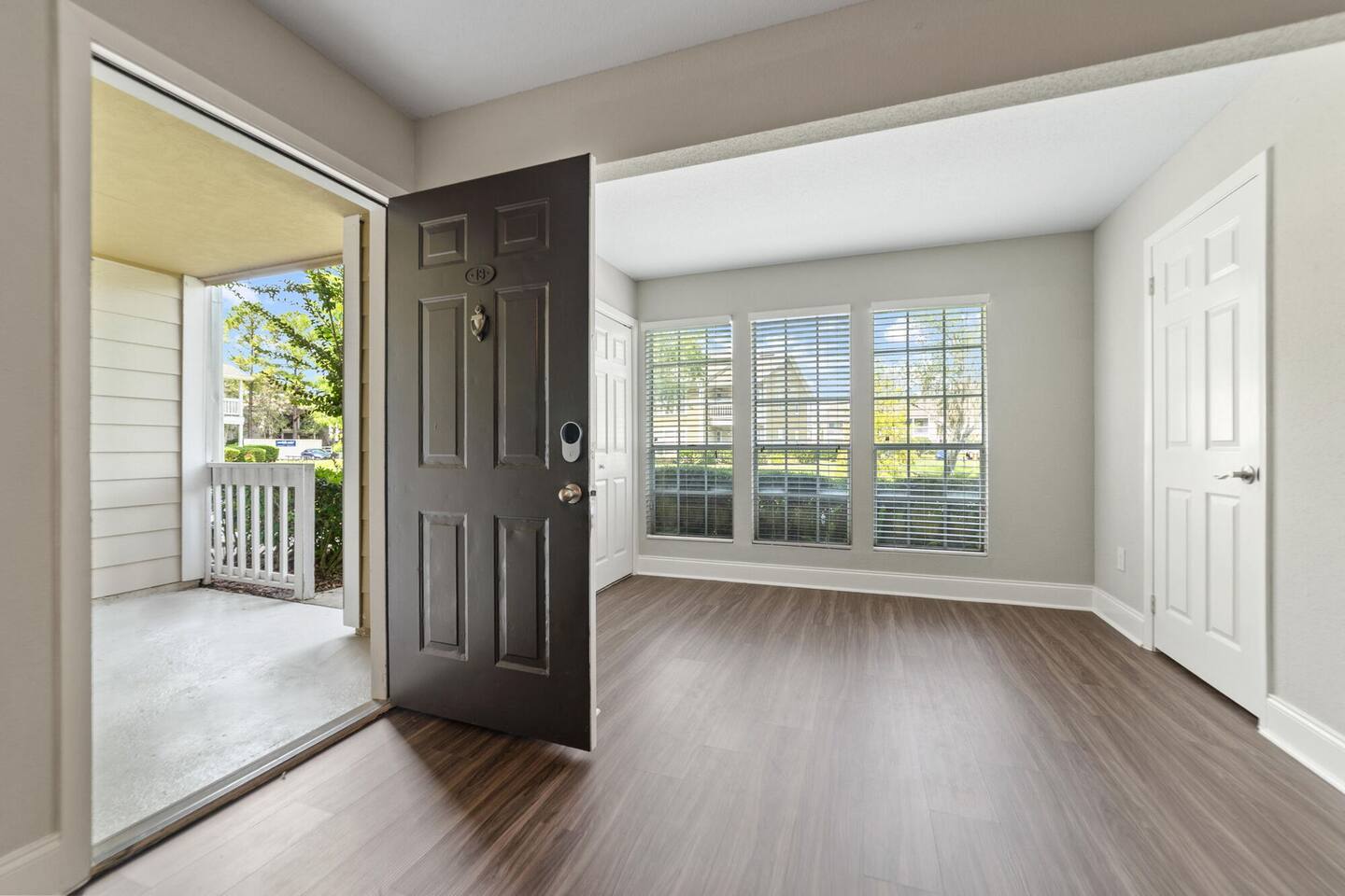 , an Airbnb-friendly apartment in Jacksonville, FL