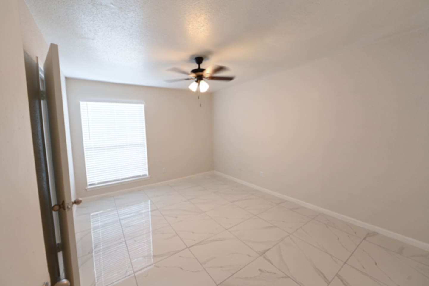 , an Airbnb-friendly apartment in Houston, TX