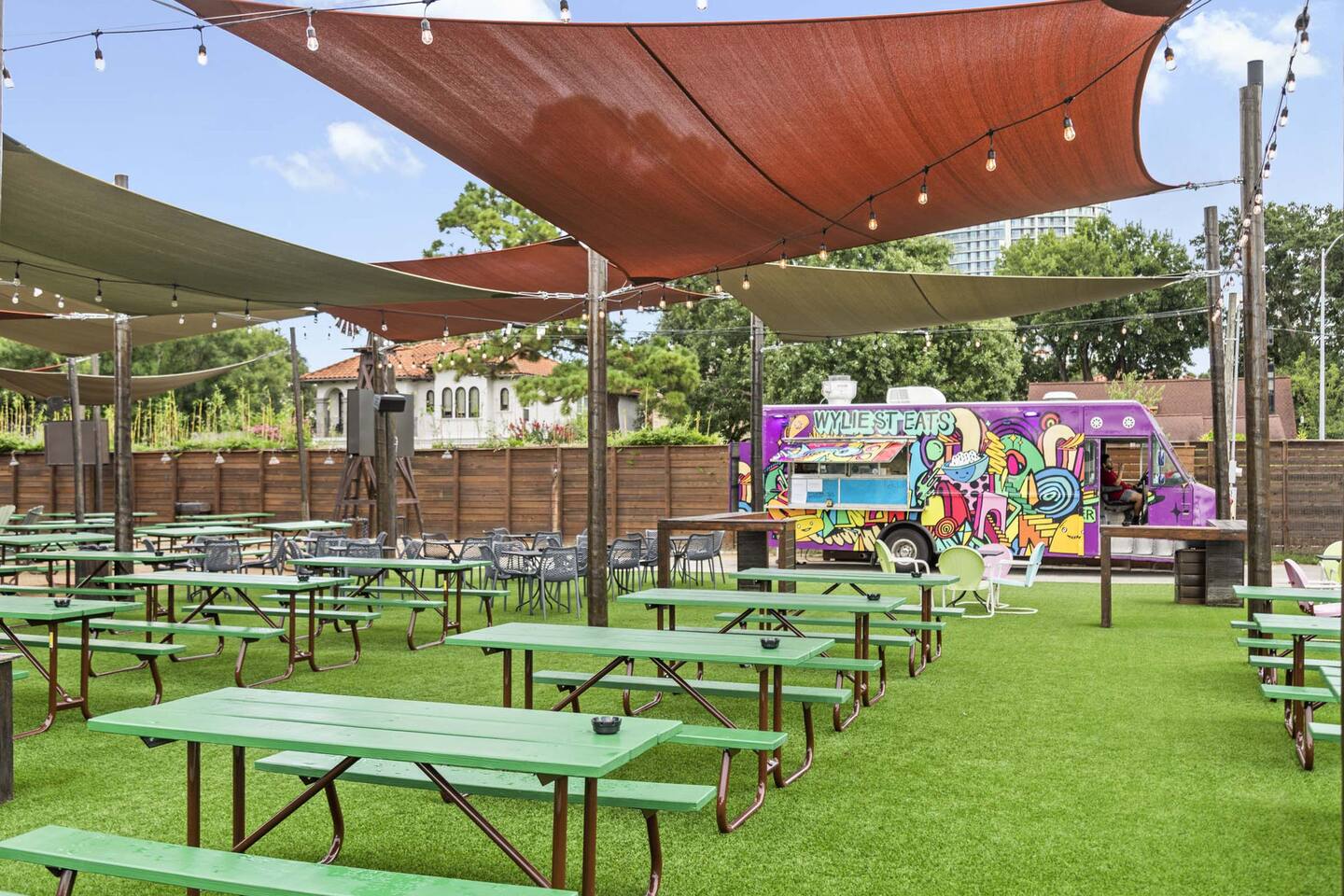, an Airbnb-friendly apartment in Houston, TX