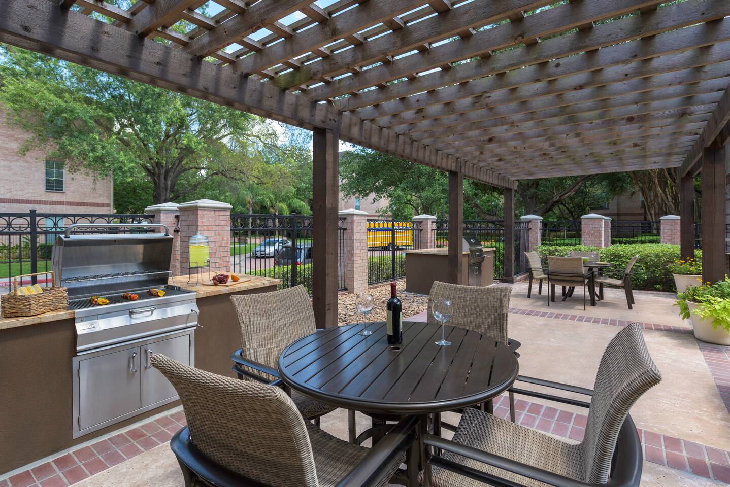 , an Airbnb-friendly apartment in Houston, TX