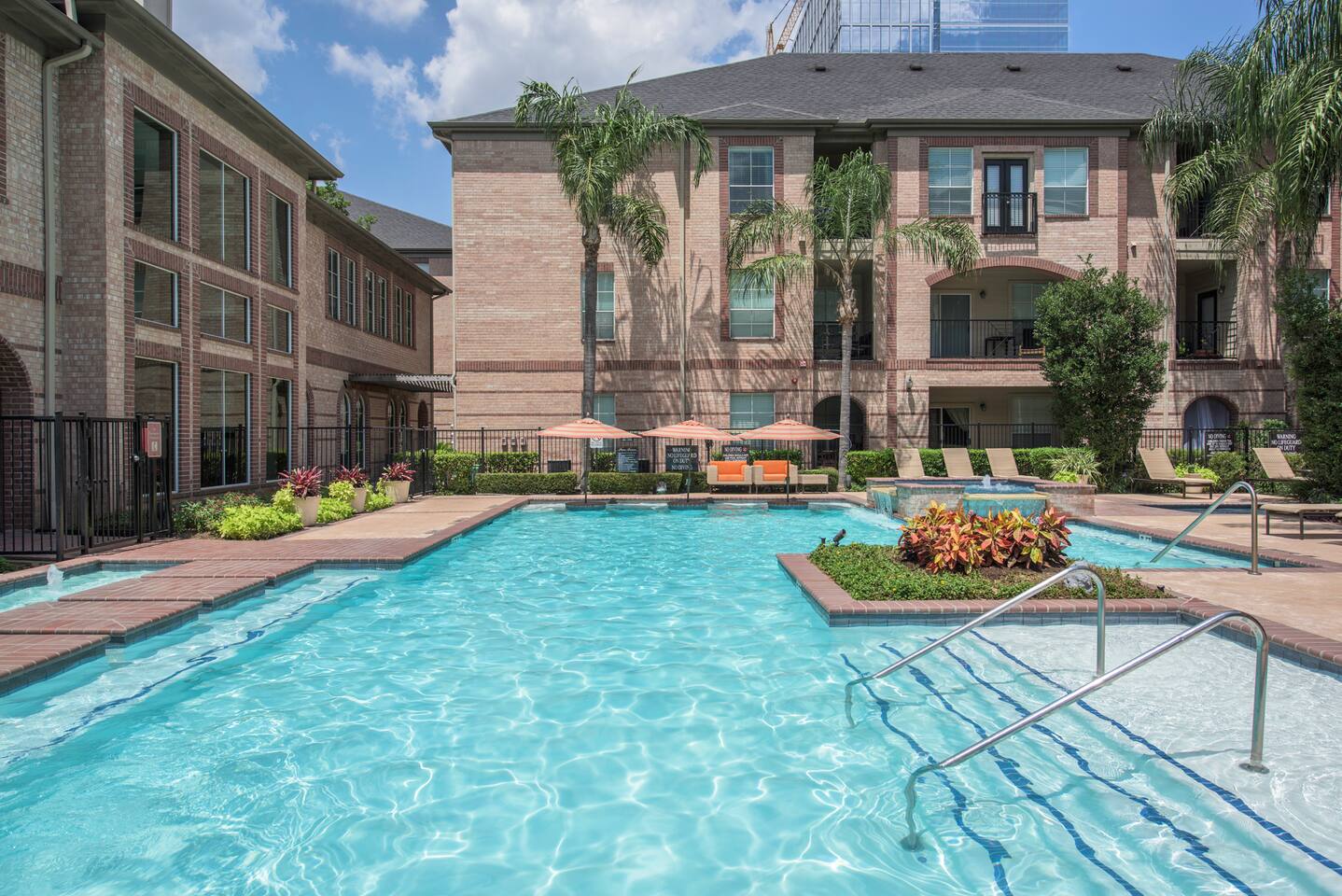 , an Airbnb-friendly apartment in Houston, TX