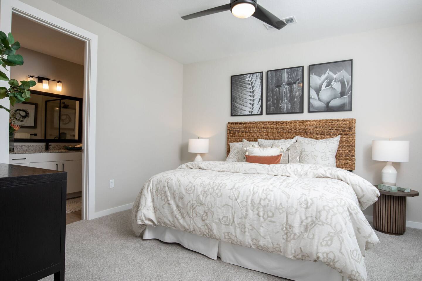 , an Airbnb-friendly apartment in Humble, TX