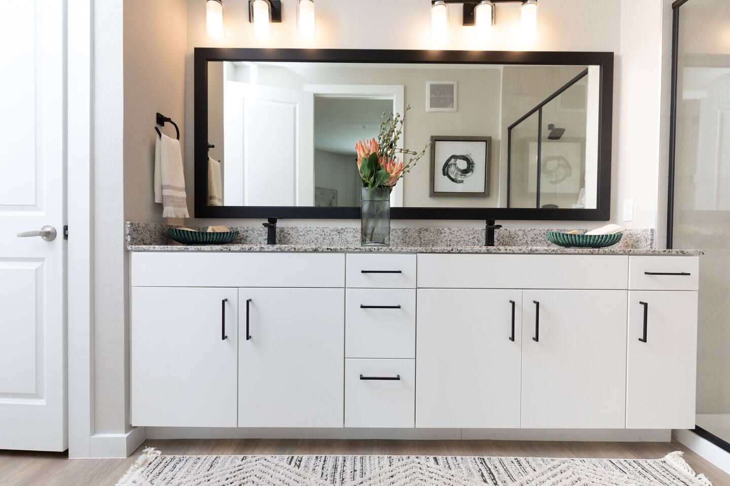 , an Airbnb-friendly apartment in Humble, TX