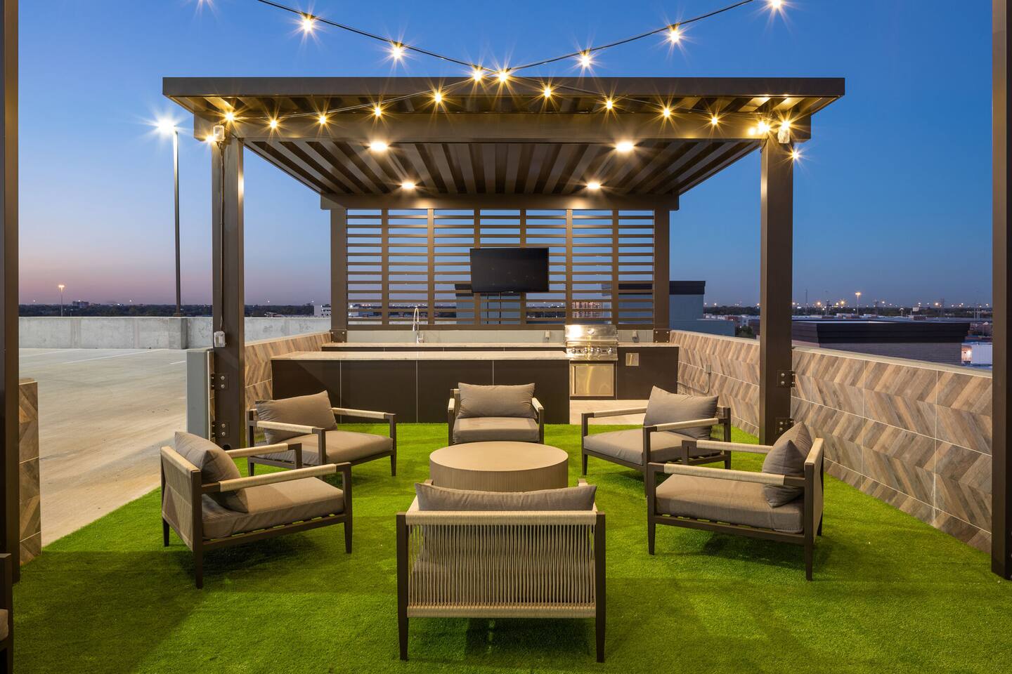 , an Airbnb-friendly apartment in Houston, TX