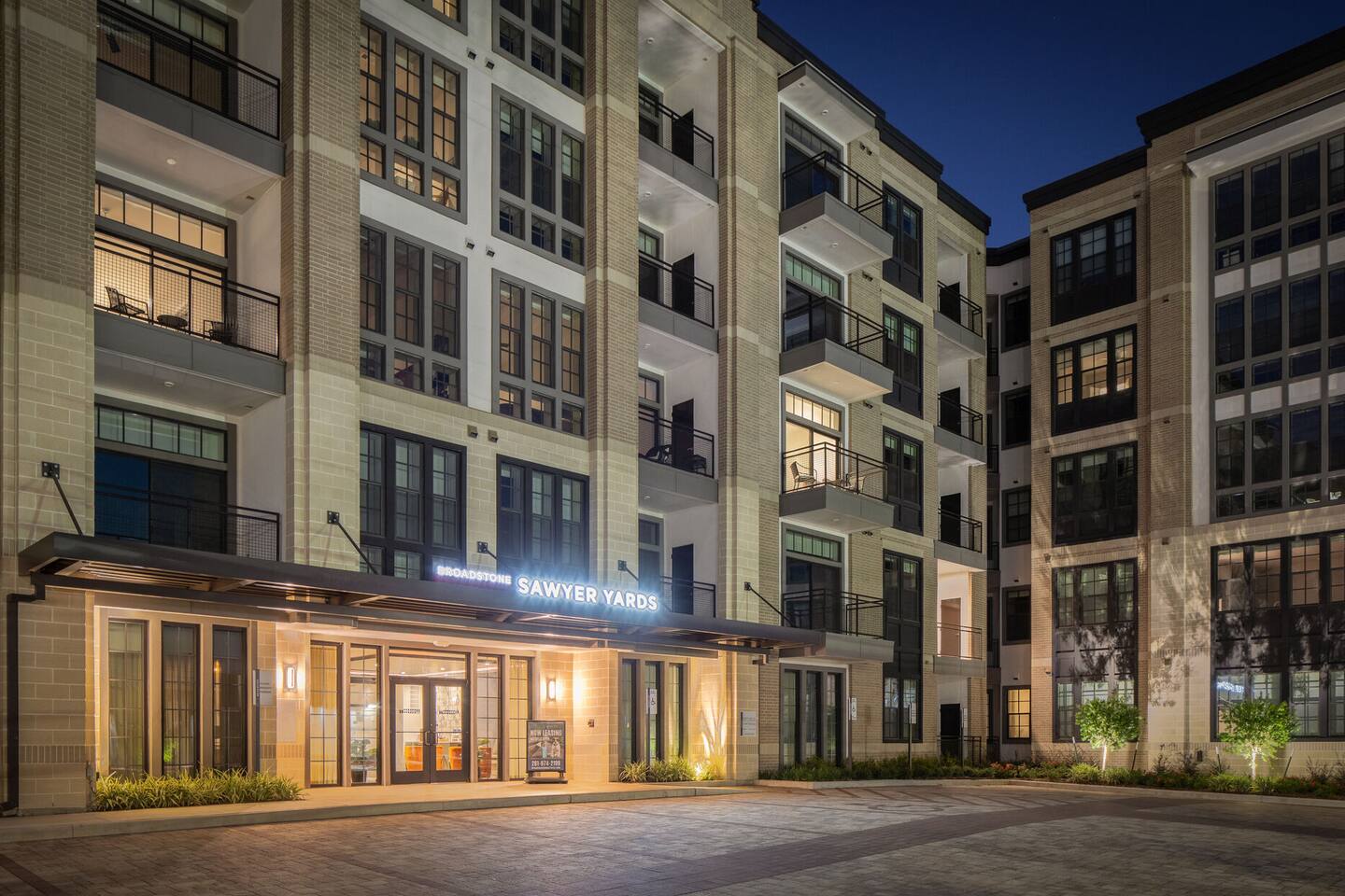 , an Airbnb-friendly apartment in Houston, TX