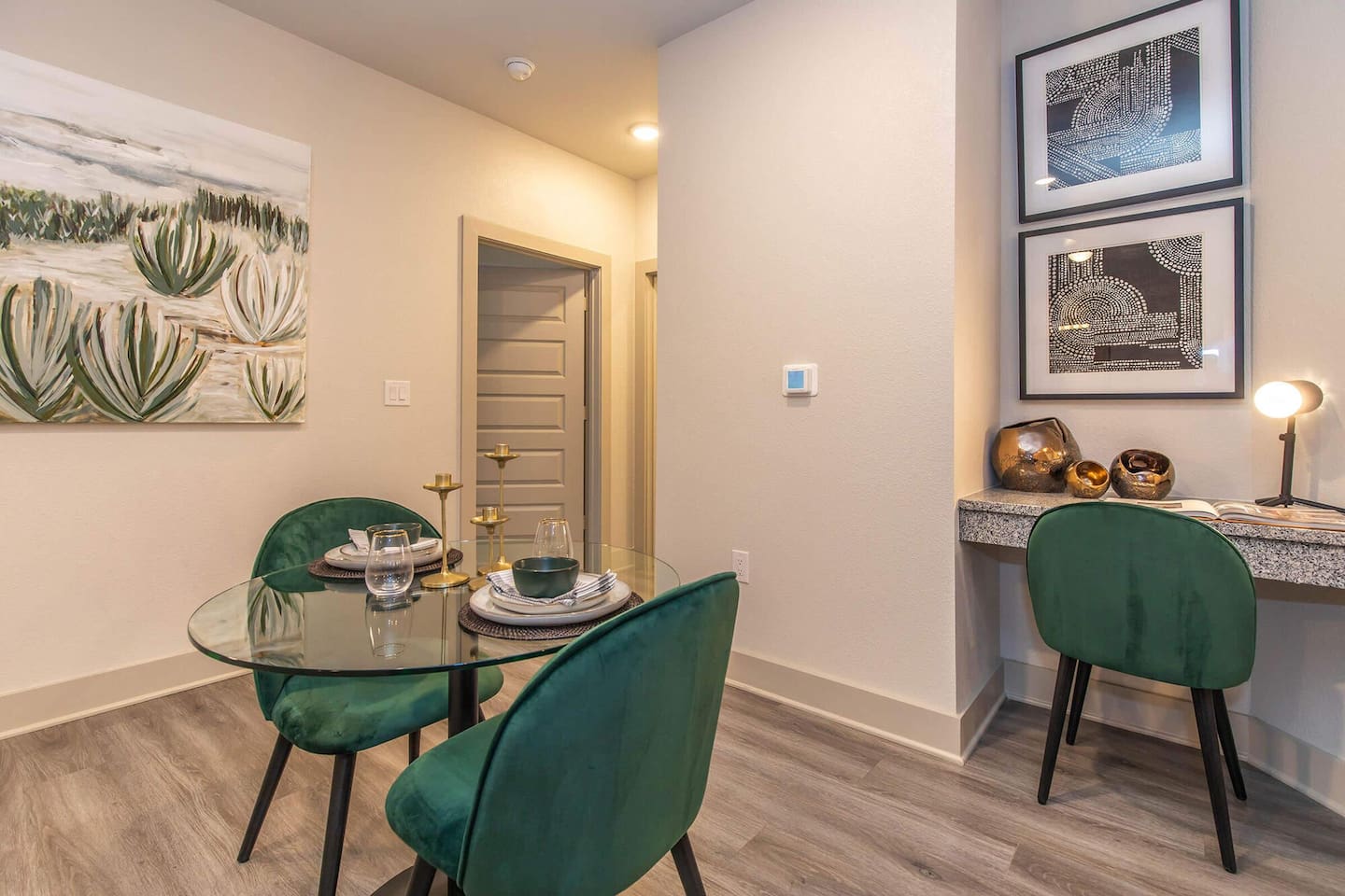 , an Airbnb-friendly apartment in Houston, TX