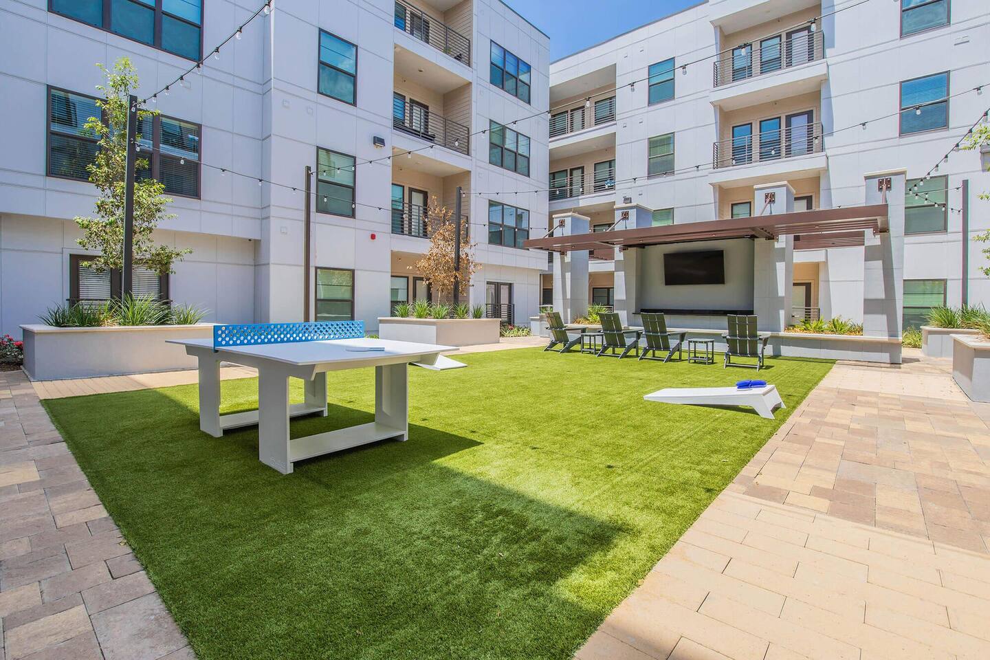 , an Airbnb-friendly apartment in Houston, TX