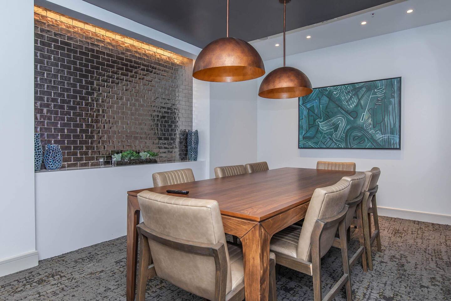 , an Airbnb-friendly apartment in Houston, TX