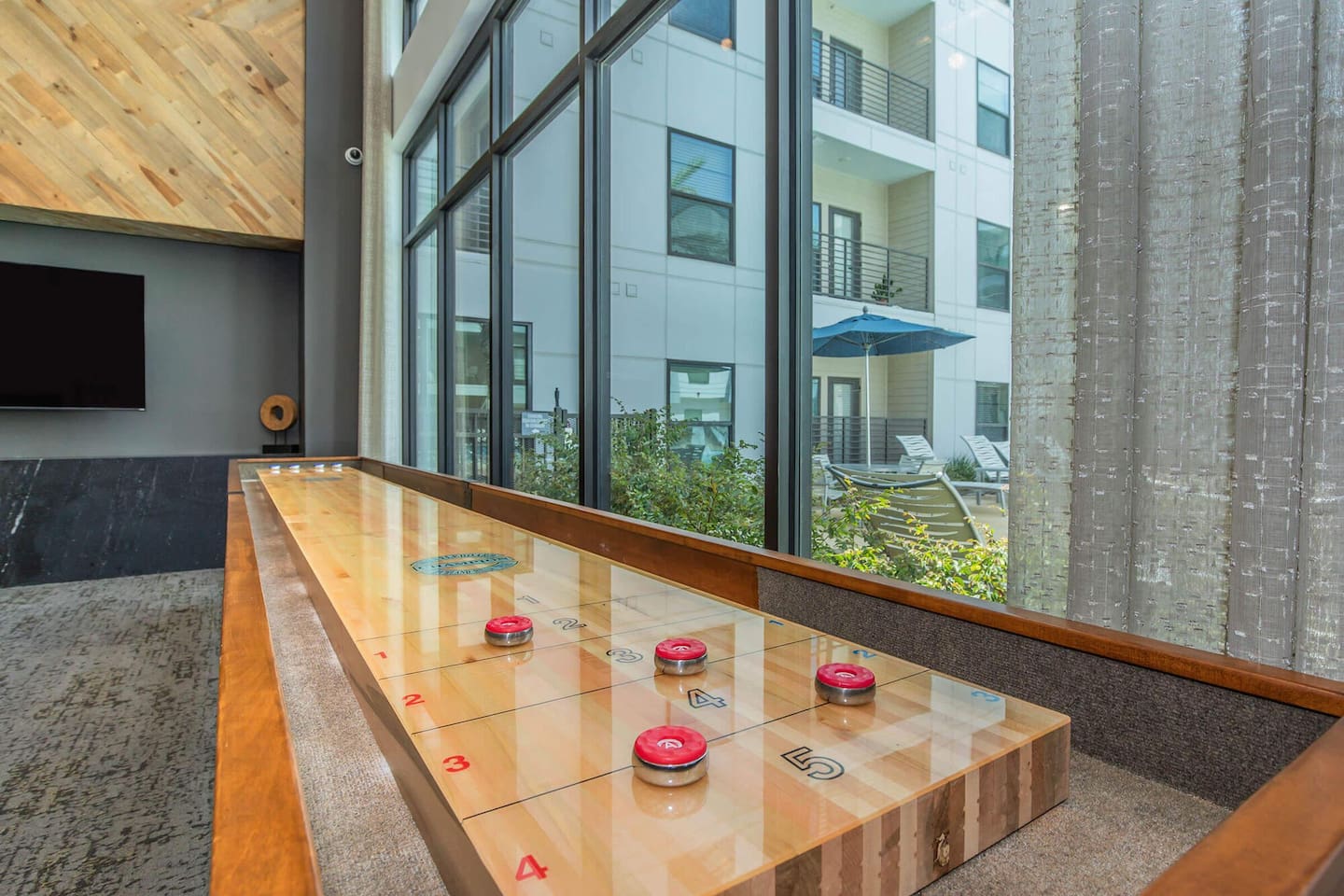 , an Airbnb-friendly apartment in Houston, TX