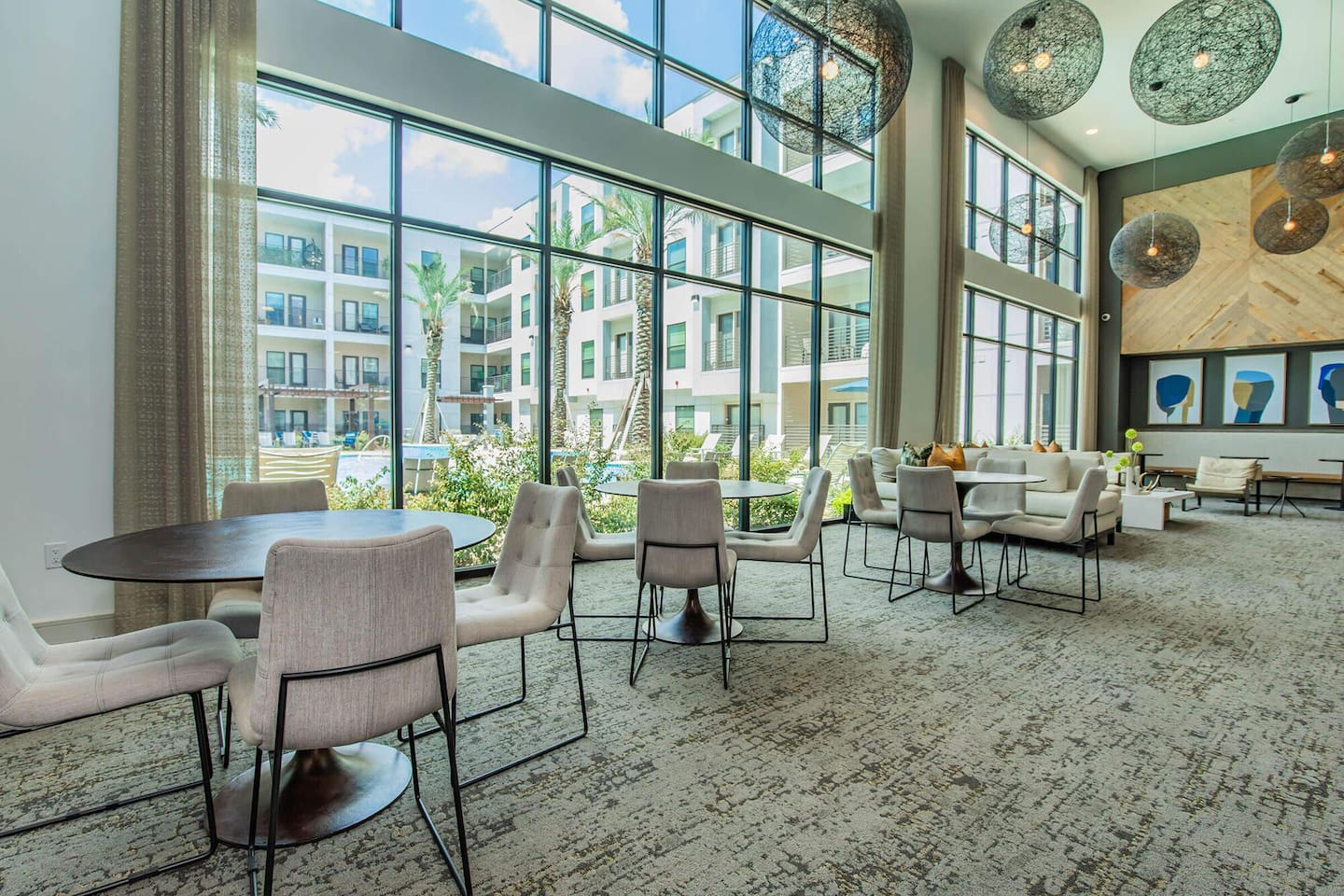 , an Airbnb-friendly apartment in Houston, TX