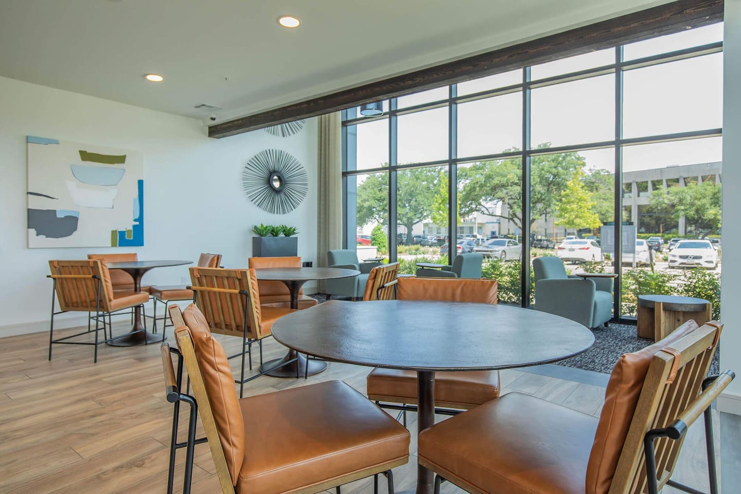 , an Airbnb-friendly apartment in Houston, TX