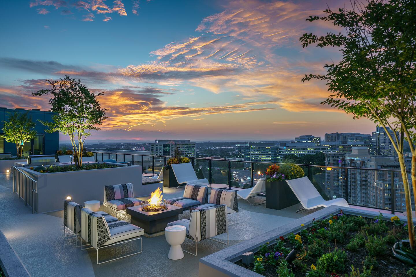 , an Airbnb-friendly apartment in Reston, VA