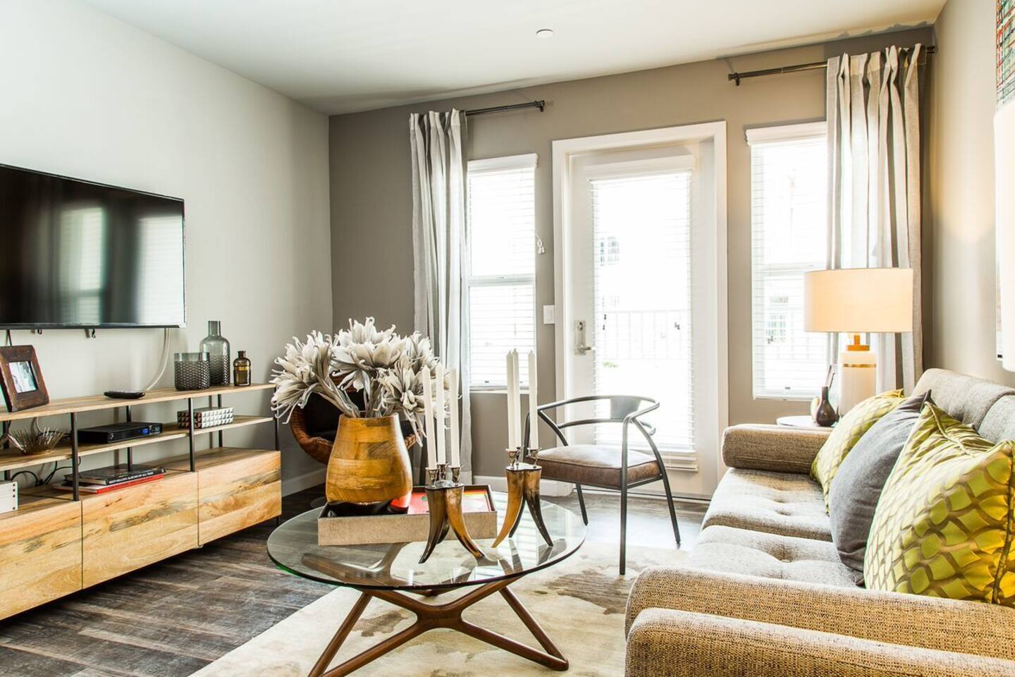 , an Airbnb-friendly apartment in San Diego, CA
