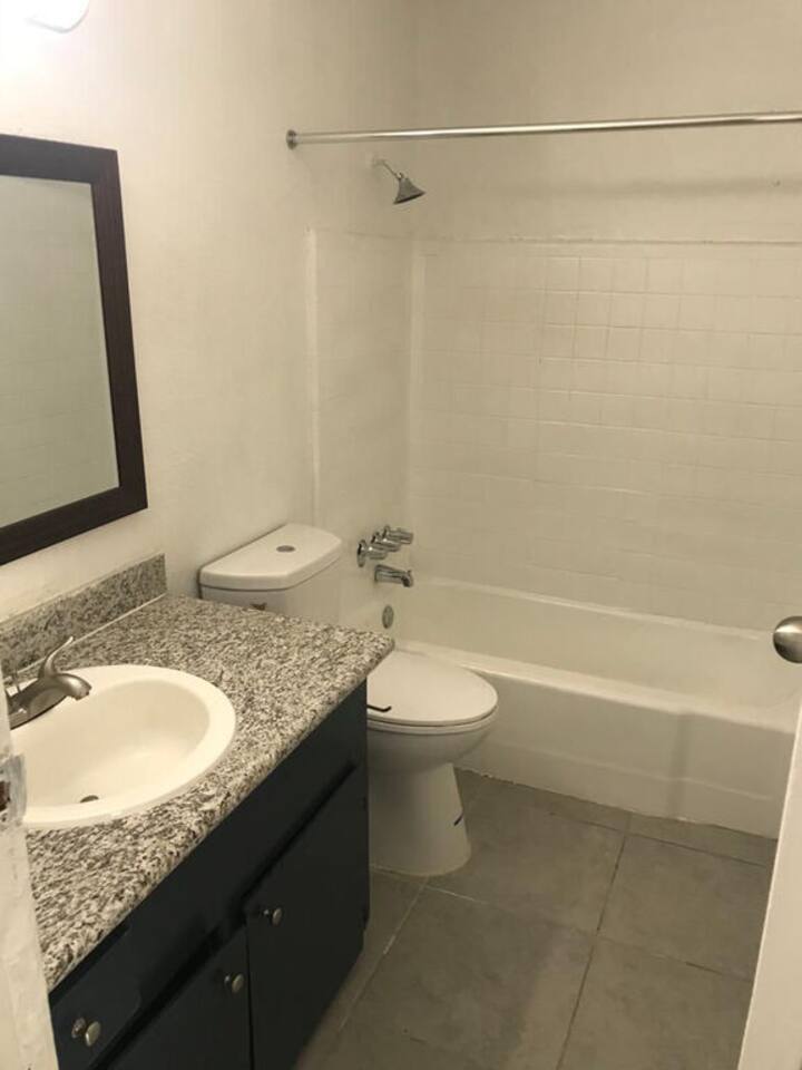 , an Airbnb-friendly apartment in Houston, TX