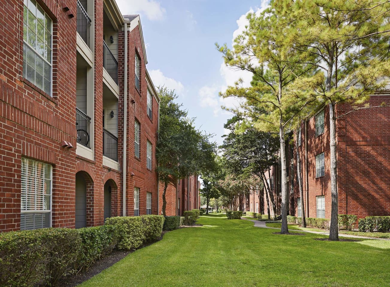 , an Airbnb-friendly apartment in Houston, TX