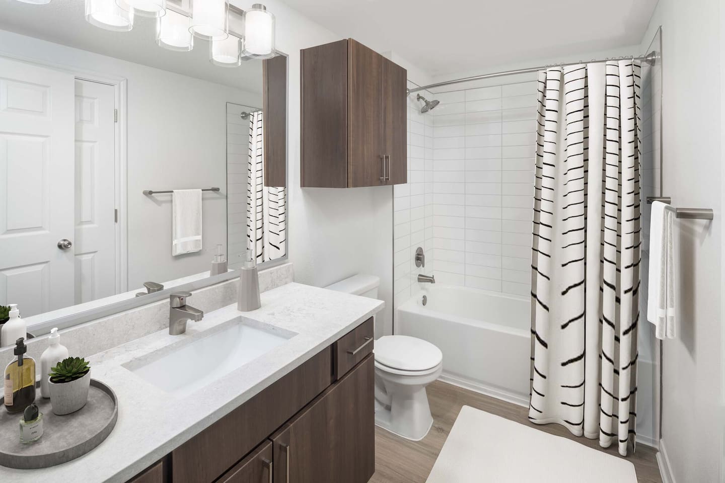 , an Airbnb-friendly apartment in Houston, TX