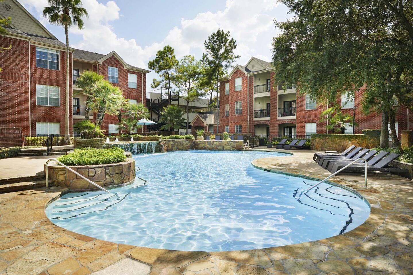 , an Airbnb-friendly apartment in Houston, TX