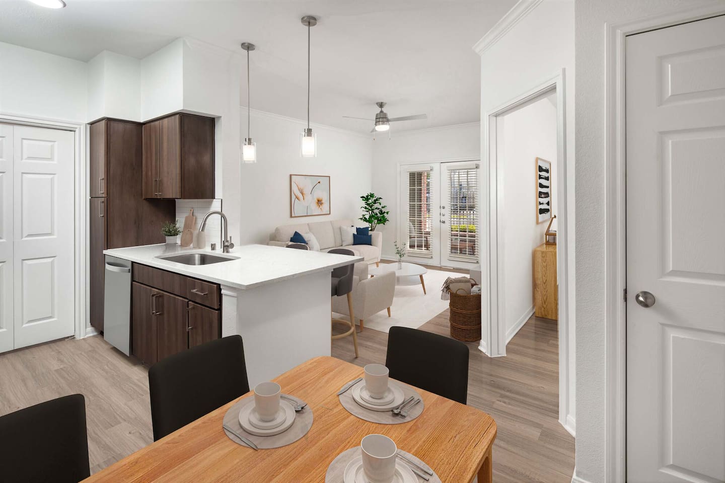 , an Airbnb-friendly apartment in Houston, TX